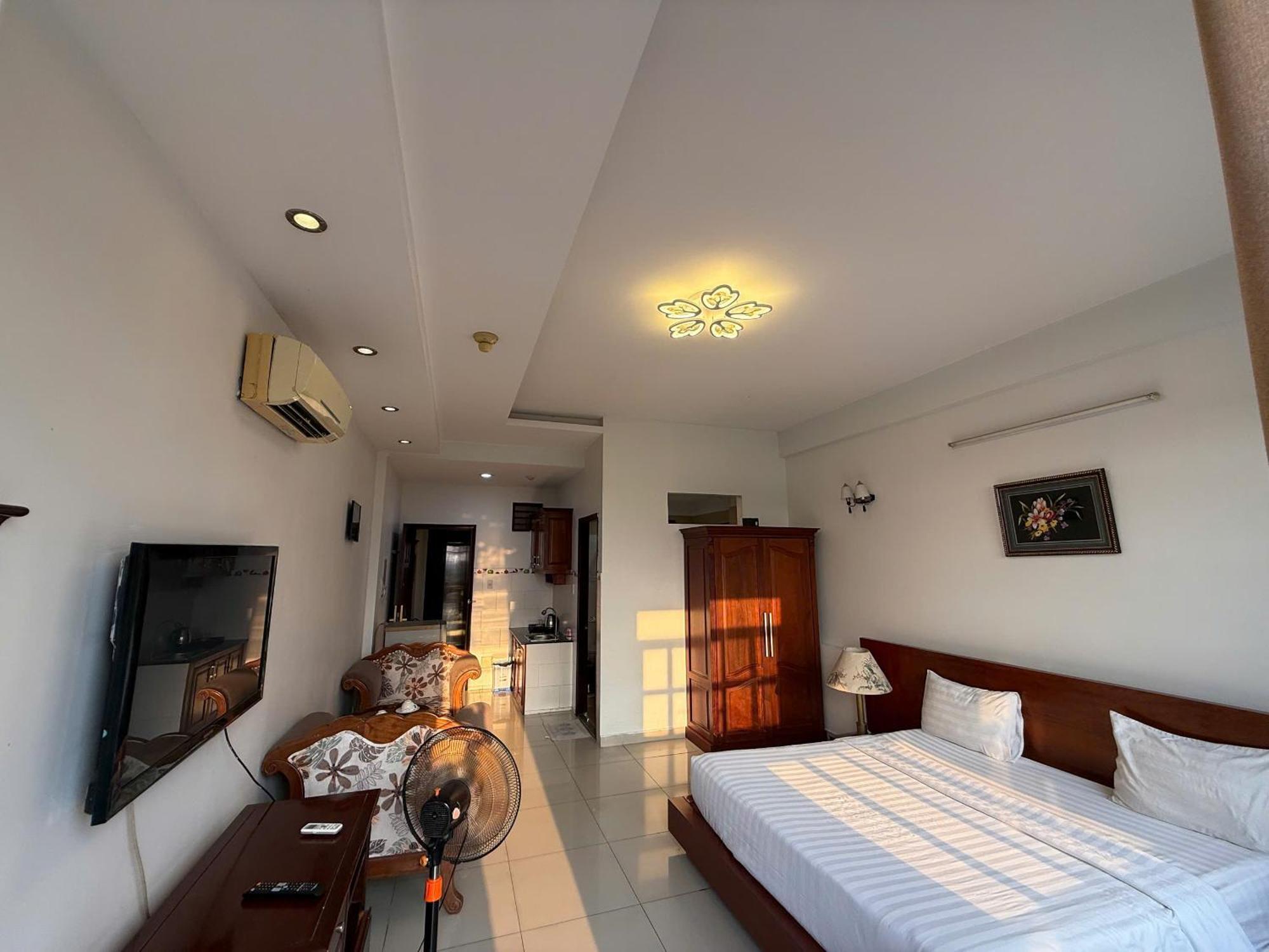 Hoa Phat Hotel & Apartment Hô Chi Minh-Ville Extérieur photo