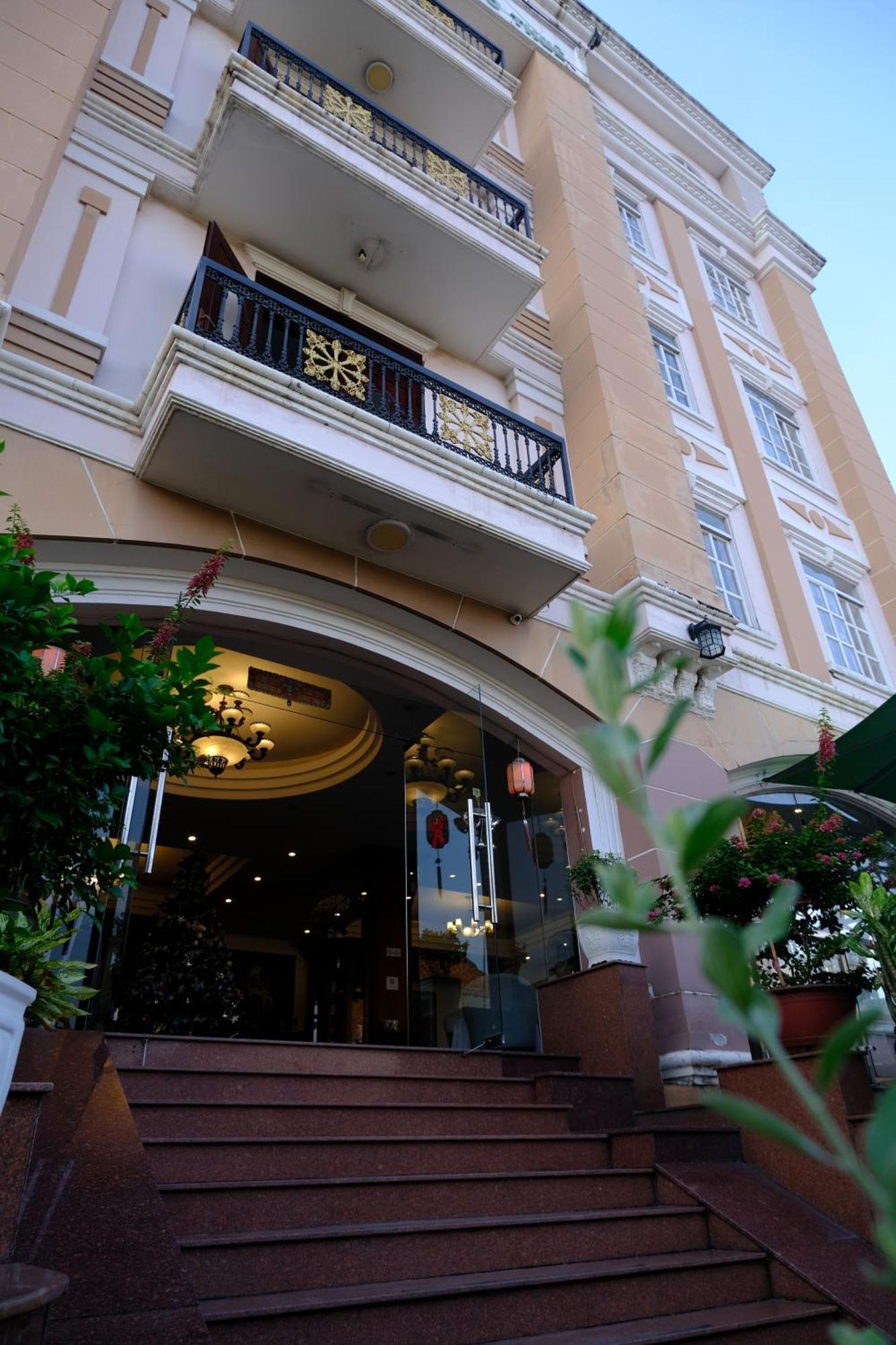 Hoa Phat Hotel & Apartment Hô Chi Minh-Ville Extérieur photo